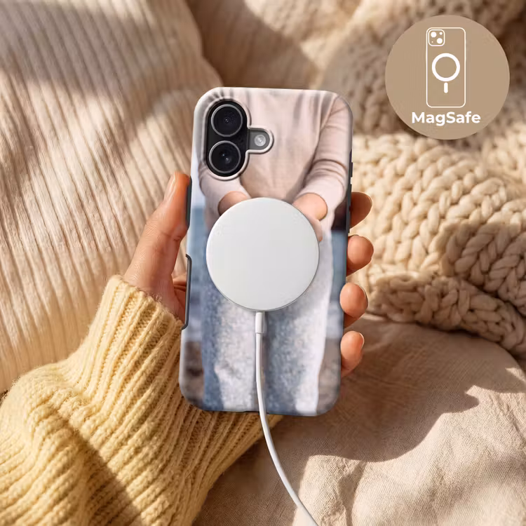 Telefoonhoesje Toughcase - Vis - Handen - Natuur - Vis - Handen - Natuur Toughcase MagSafe Apple iPhone 17 klein