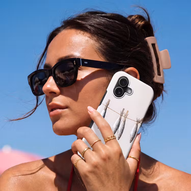 Telefoonhoesje Toughcase - Vis - Hangend - Eten - Vis - Hangend - Eten Toughcase MagSafe Apple iPhone 17 klein