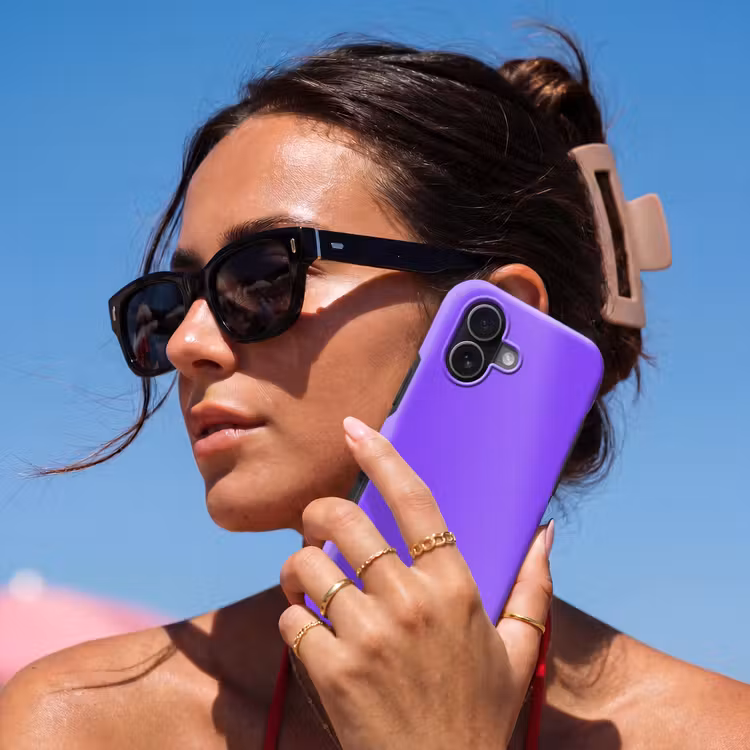 Vivid - Violet - Paars Toughcase MagSafe Apple iPhone 17 klein 1017 -Sfeer2V