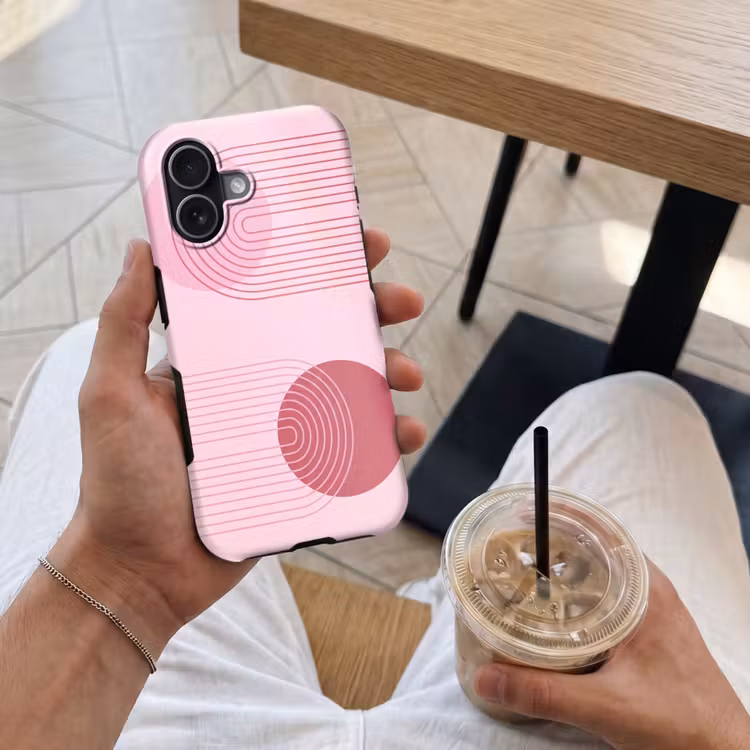 Vormen - Lijnen - Minimalistisch - Roze Toughcase MagSafe Apple iPhone 17 klein -Sfeer1M