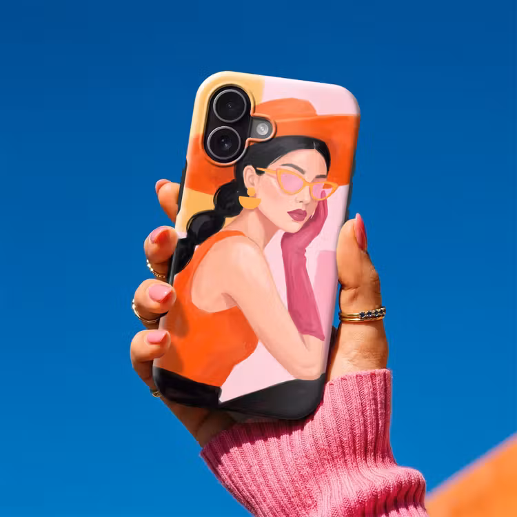Vrouw - Hoed - Mode - Modern - Oranje Toughcase MagSafe Apple iPhone 17 klein -Sfeer1V