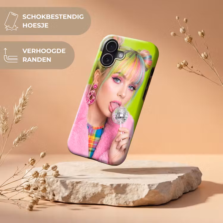 Vrouw - Kleurrijk haar - Pop art - Modern - Levendig Toughcase MagSafe Apple iPhone 17 klein -USP_RandenV_NL