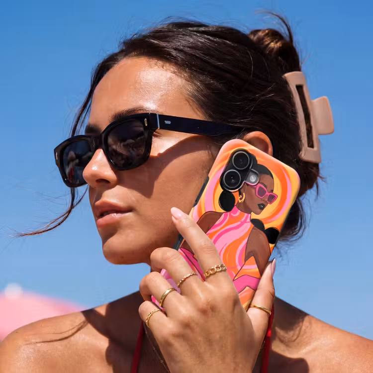 Vrouw - Portret - Kunst - Abstract - Roze Toughcase MagSafe Apple iPhone 17 klein -Sfeer2V
