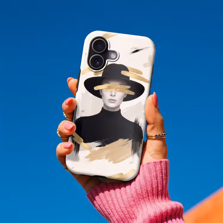 Vrouw - Portret - Modern - Goud - Kunst Toughcase MagSafe Apple iPhone 17 klein -Sfeer1V