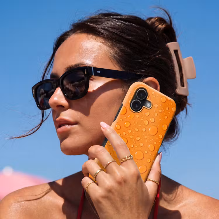 Water - Druppels - Oranje Toughcase MagSafe Apple iPhone 17 klein -Sfeer2V