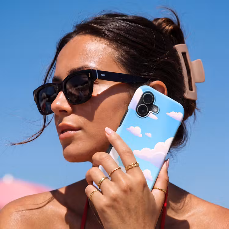 Wolken - Roze - Blauw - Natuur - Modern Toughcase MagSafe Apple iPhone 17 klein -Sfeer2V