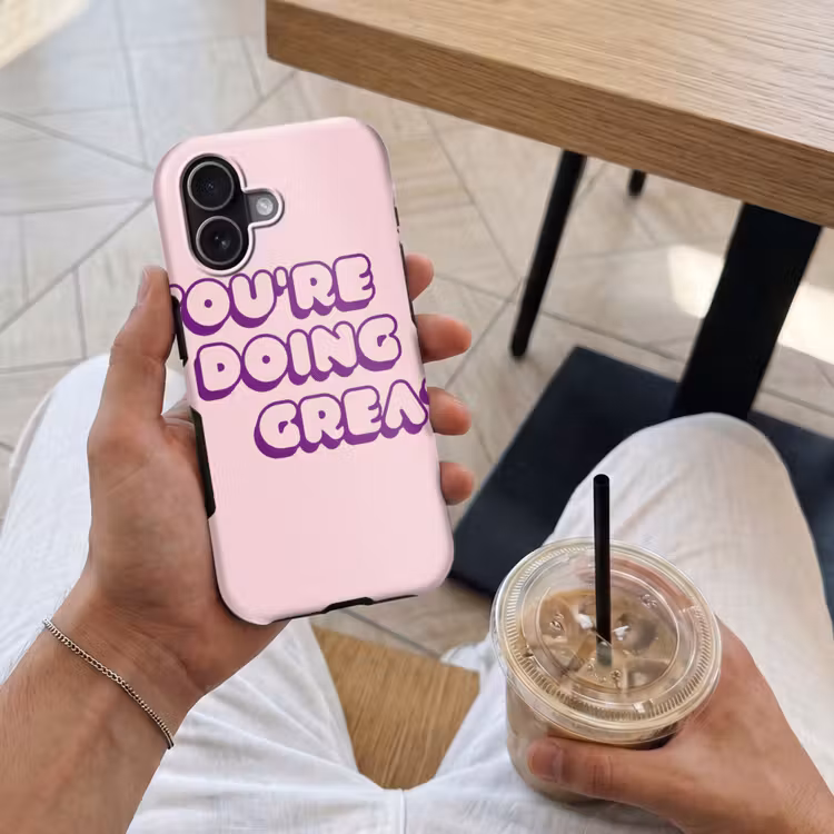 You're doing great - Roze - Bubble letters Toughcase MagSafe Apple iPhone 17 klein -Sfeer1M