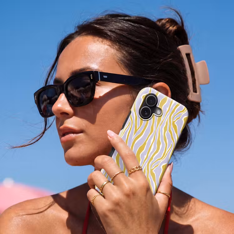 Zebra - Modern - Meerkleurig Toughcase MagSafe Apple iPhone 17 klein 1017 -Sfeer2V