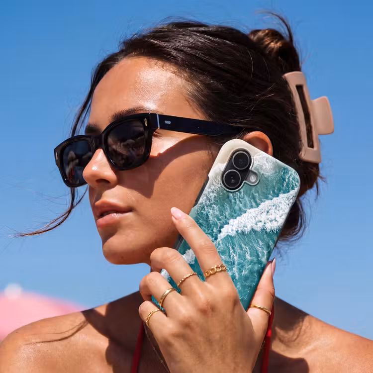 Zee - Strand - Golven - Natuur - Blauw Toughcase MagSafe Apple iPhone 17 klein -Sfeer2V