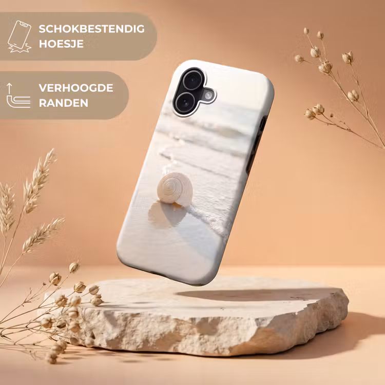 Zeeschelp - Strand - Zee - Natuur - Beige Toughcase MagSafe Apple iPhone 17 klein -USP_RandenV_NL