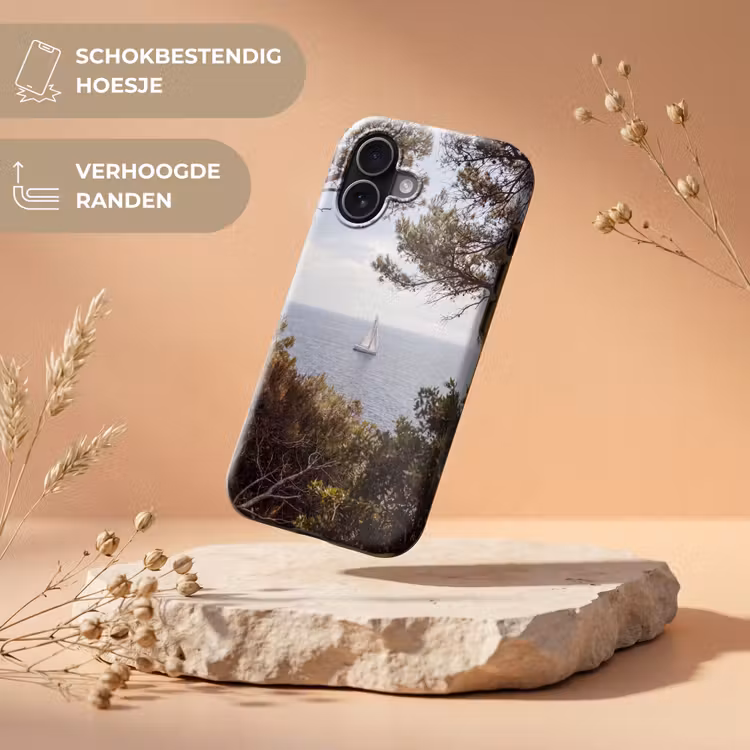 Telefoonhoesje Toughcase - Zeilboot - bomen - water - Zeilboot - bomen - water Toughcase MagSafe Apple iPhone 17 klein