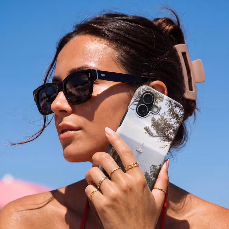 Telefoonhoesje Toughcase - Zeilboot - bomen - water - Zeilboot - bomen - water Toughcase MagSafe Apple iPhone 17 klein