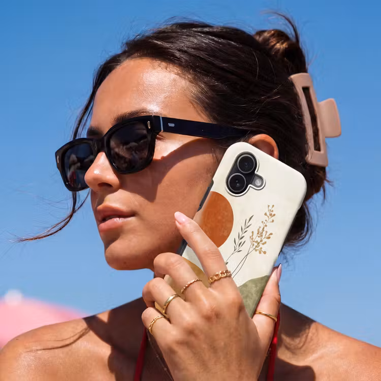 Zon - Abstract - Takken - Oranje Toughcase MagSafe Apple iPhone 17 klein -Sfeer2V