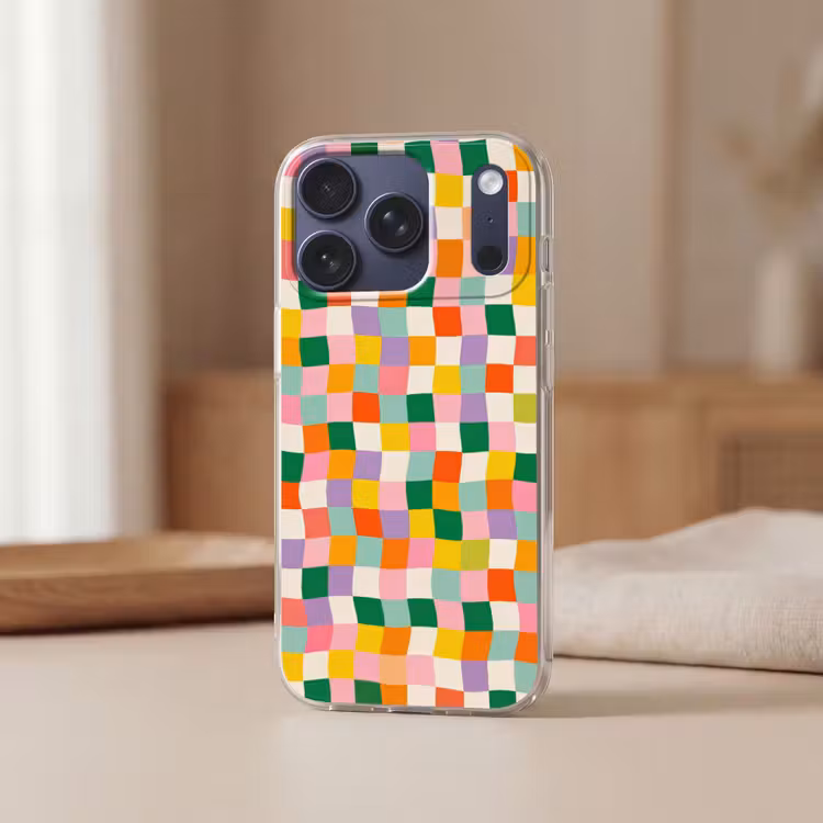Vierkanten - Kleurrijk - Golvend Telefoonhoesje iPhone 17 Pro klein -sfeer2