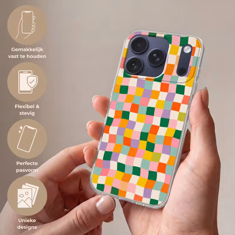 Vierkanten - Kleurrijk - Golvend Telefoonhoesje iPhone 17 Pro klein -sfeer3_NL