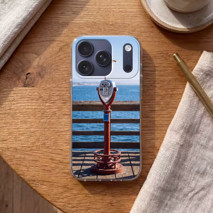 Vogel - Verrekijker - Kust - Zee - Blauw Telefoonhoesje iPhone 17 Pro klein -sfeer1
