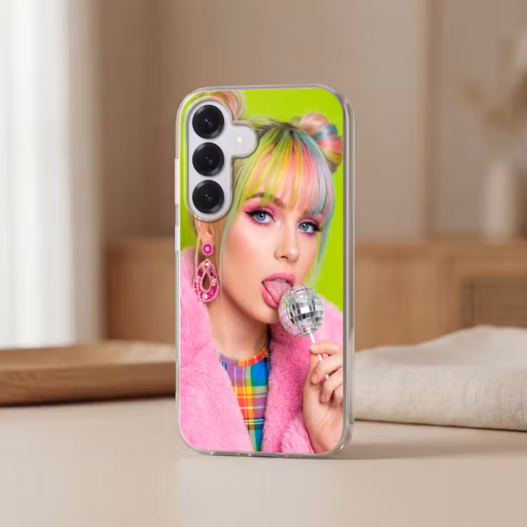 Vrouw - Kleurrijk haar - Pop art - Modern - Levendig Telefoonhoesje Samsung Galaxy S26 klein -sfeer2