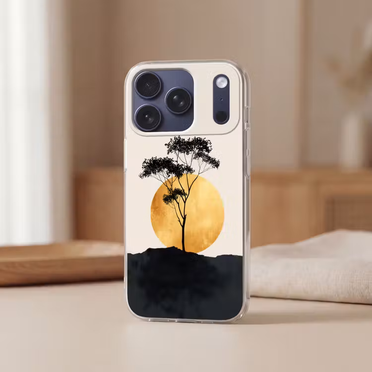 Zwarte boom - Gouden cirkel - Heuvel Telefoonhoesje iPhone 17 Pro klein -sfeer2