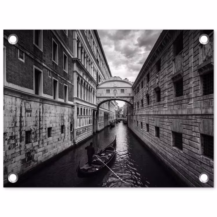 Boot - Waterweg - Stad - Zwart-wit - Architectuur tuinposter los doek klein -3d