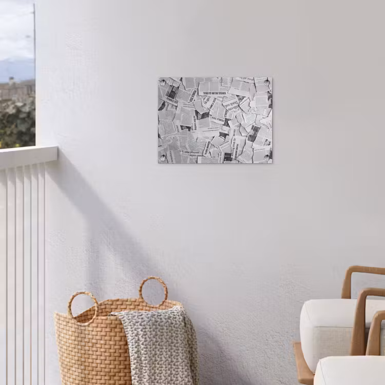 Krant - Versnipperd - Textuur - Zwart-wit - Abstract tuinposter los doek klein -sfeer8