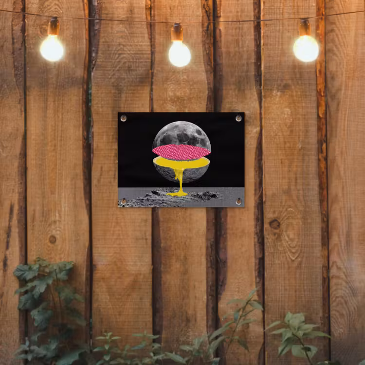 Maan - Geel - Roze - Zwart tuinposter los doek klein -sfeer1