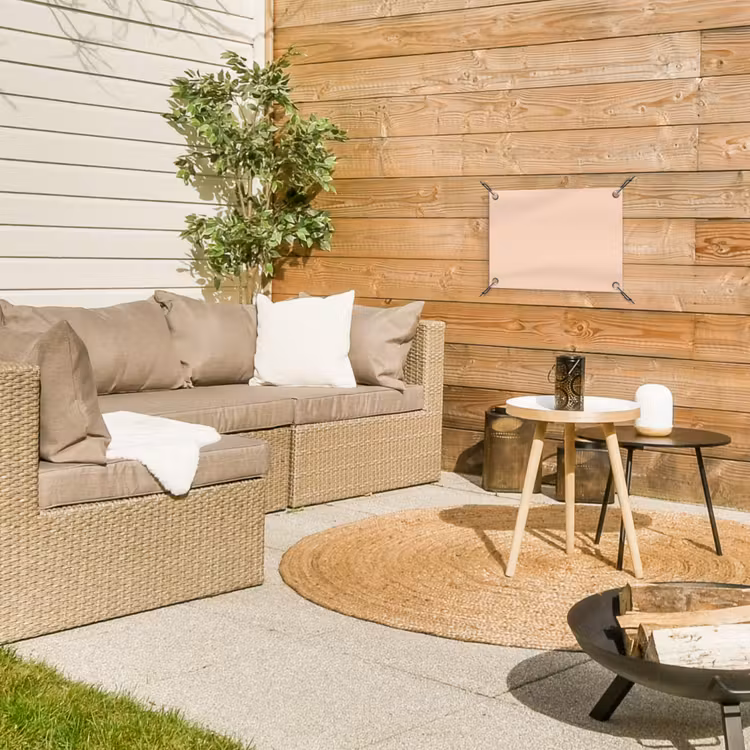 Pale - Peach - Nude tuinposter los doek klein 239 -sfeer4
