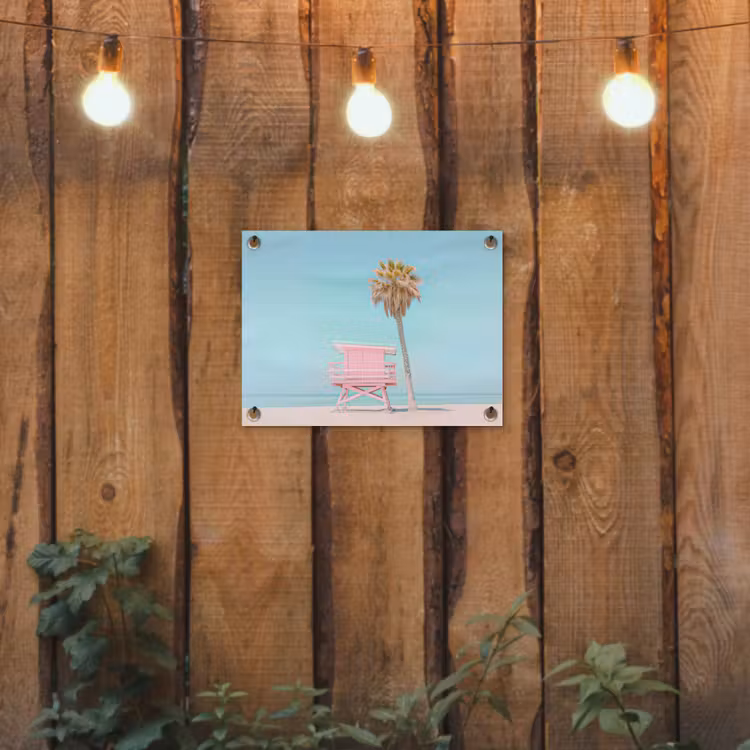 Palmboom - Strandhuis - Roze tuinposter los doek klein -sfeer1