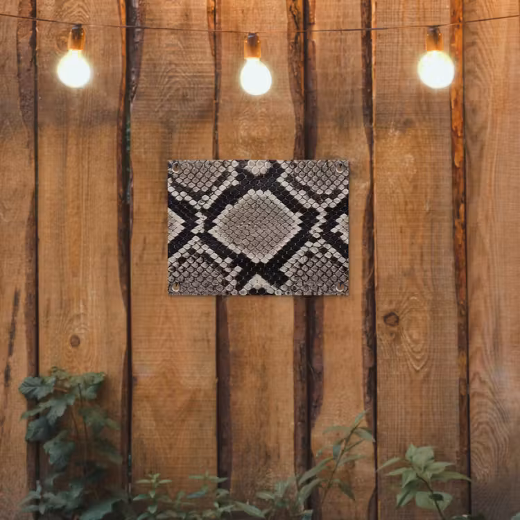 Slangenleer - Patroon - Beige tuinposter los doek klein -sfeer1