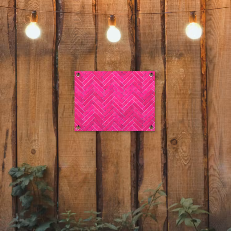 Visgraat - Wandtegel - Fuchsia - Roze tuinposter los doek klein 239 -sfeer1