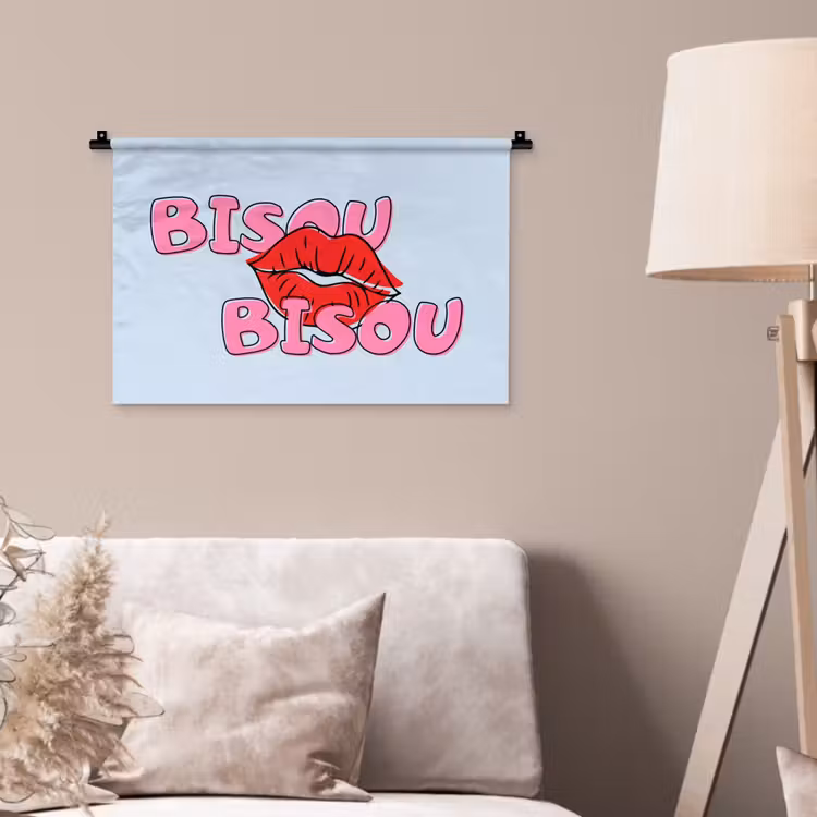 Bisou - Blauw - Roze - Lippen Wandkleed katoen klein -sfeer4