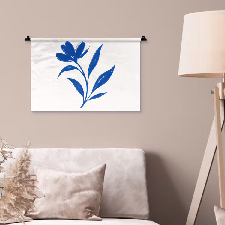 Bloem - Blaadjes - Minimalistisch - Blauw Wandkleed katoen klein -sfeer4