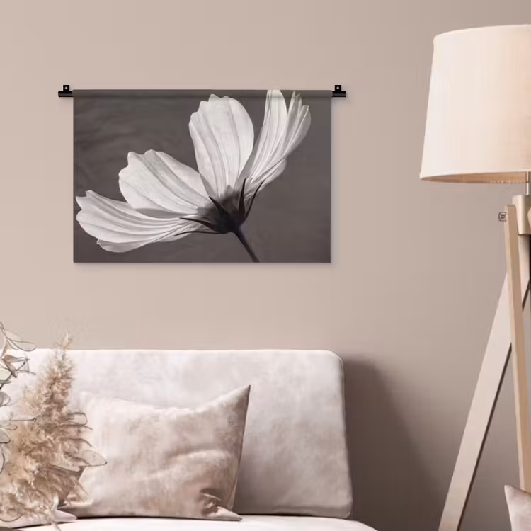 Bloem - Minimalistisch - Zwart - Wit Wandkleed katoen klein -sfeer4