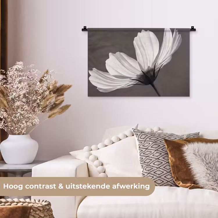 Bloem - Minimalistisch - Zwart - Wit Wandkleed katoen klein -sfeer1