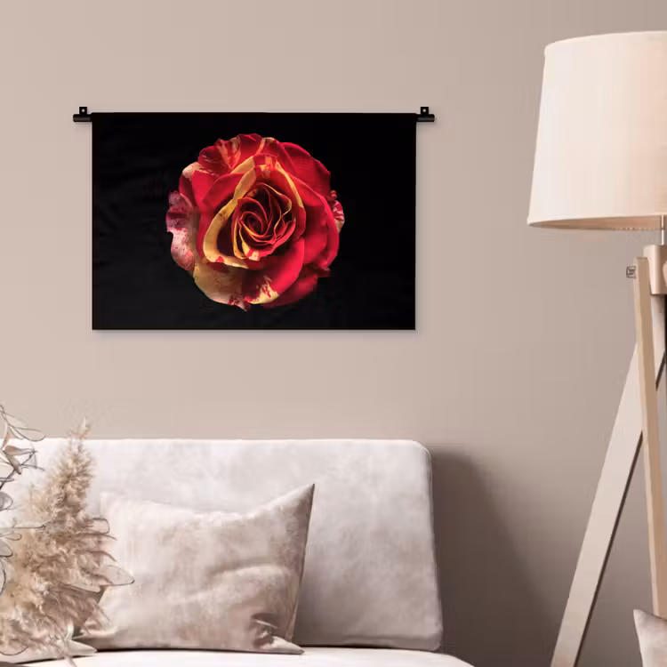 Bloem - Roos - Rood - Zwart Wandkleed katoen klein -sfeer4
