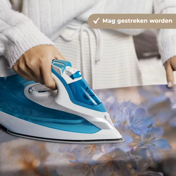 Bloemen - Lichtblauw - Wazig - Trosje Wandkleed katoen klein -sfeer9