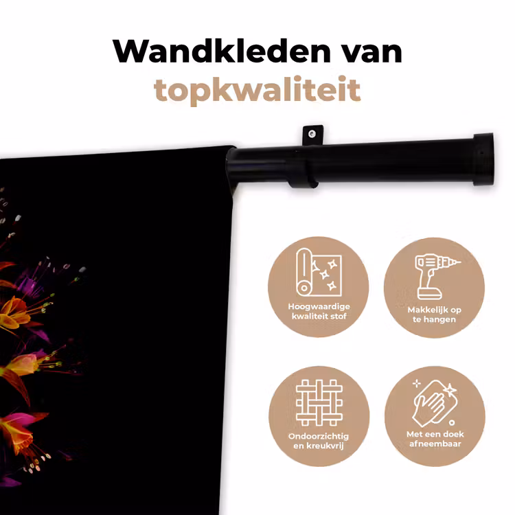 Bloemen - Oranje - Roze - Zwart Wandkleed katoen klein -sfeer2