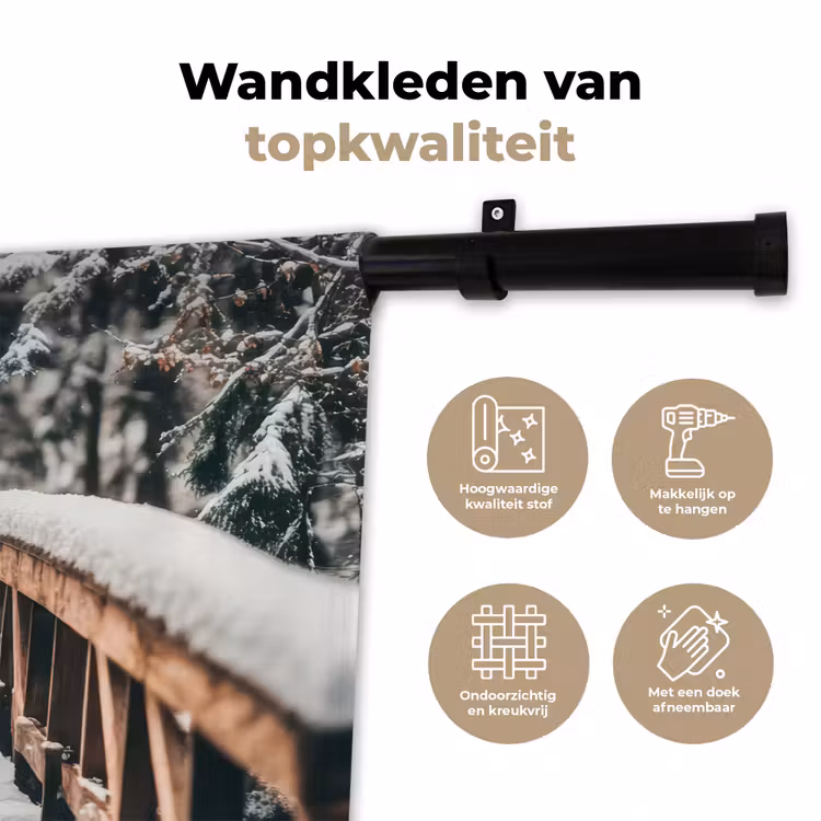 Brug - Winterlandschap - Bos - Natuur - Sneeuw Wandkleed katoen klein -sfeer2