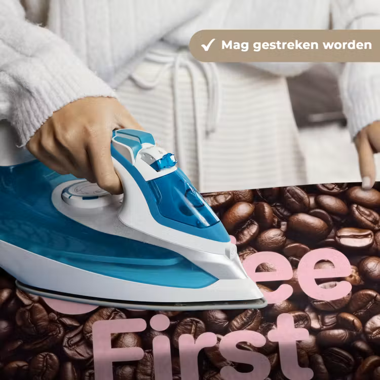 Coffee First - Koffiebonen - Roze Wandkleed katoen klein -sfeer9