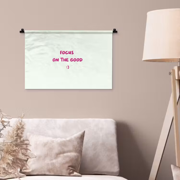 Focus - Beige - Roze - Smiley Wandkleed katoen klein -sfeer4