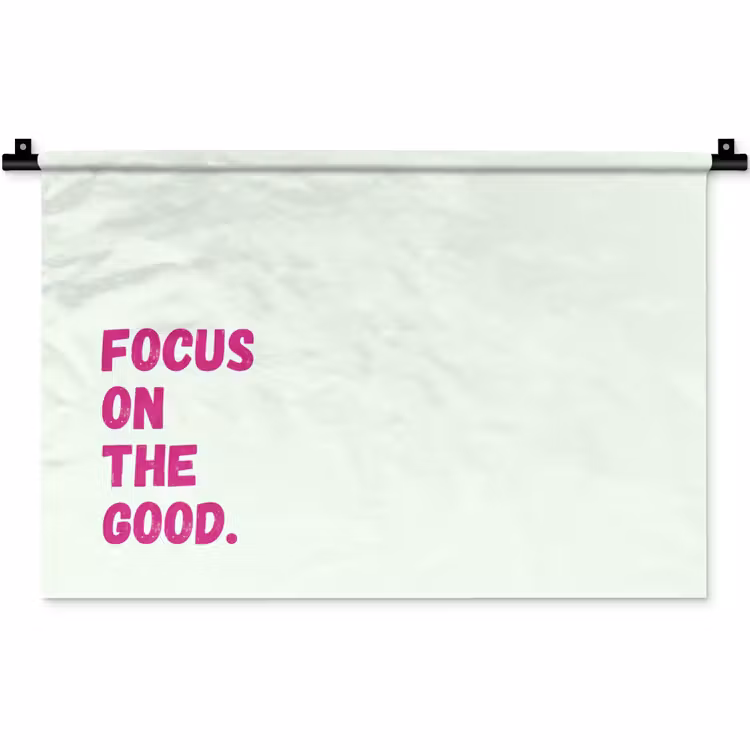 Focus on the good - Beige - Roze Wandkleed katoen klein -zz3d