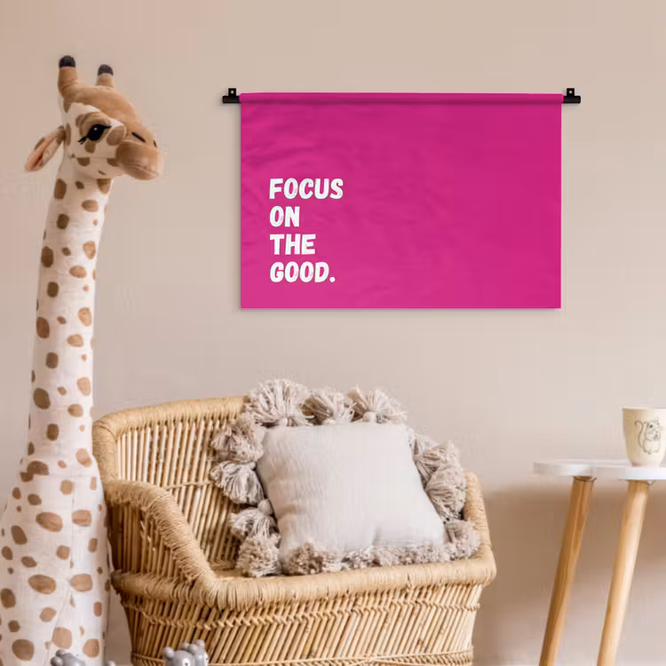 Focus on the good - Roze - Simple Wandkleed katoen klein -wsfeer5_kind