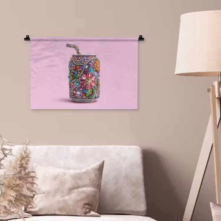 Frisdrankblikje - Bloemenpatroon - Edelstenen - Kleurrijk Wandkleed katoen klein -sfeer4