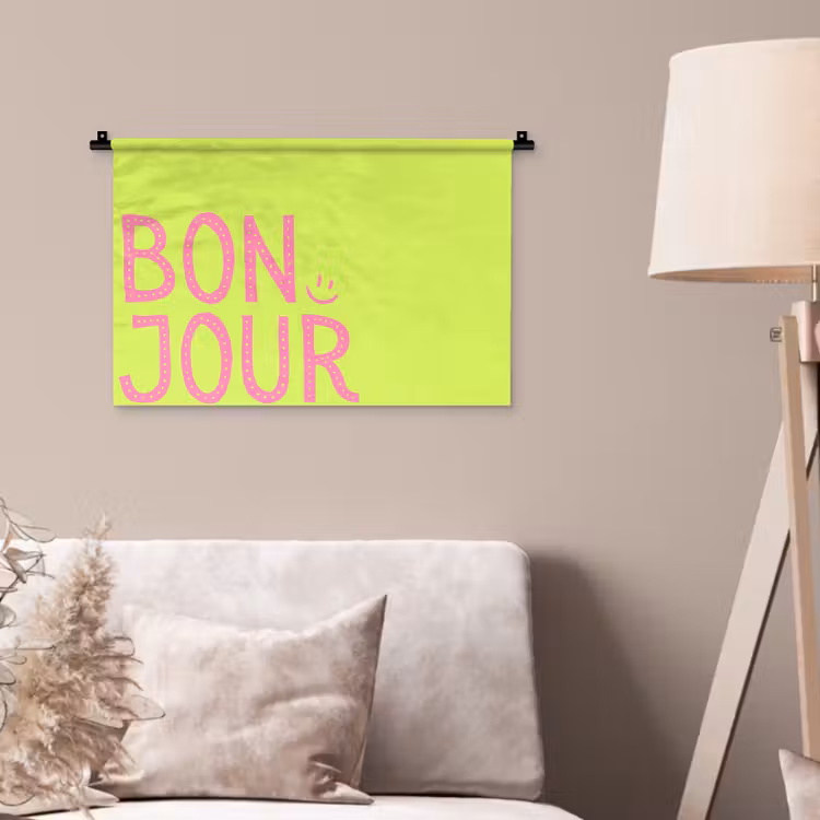 Groen - Smiley - Bonjour - Roze Wandkleed katoen klein -sfeer4