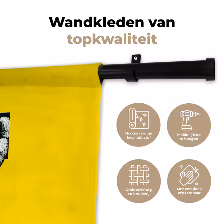 Hand - Rode cirkel - Geel Wandkleed katoen klein -sfeer2
