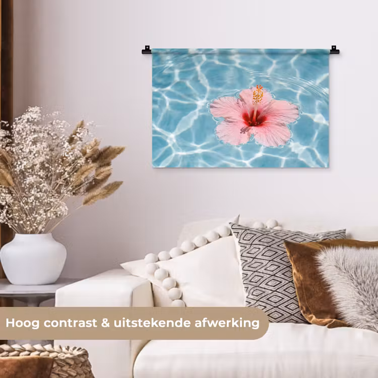 Hibiscus - Water - Roze Wandkleed katoen klein -sfeer1
