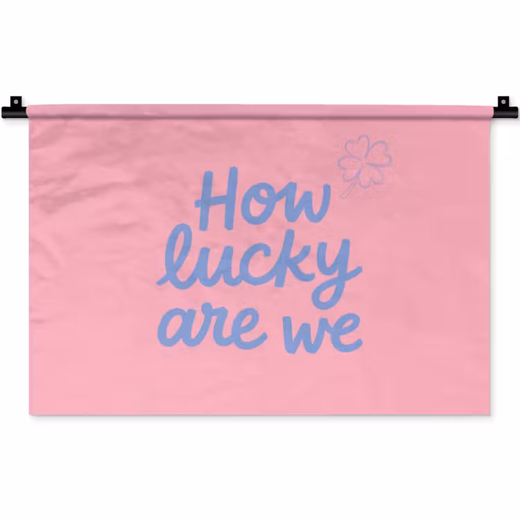 How lucky are we - Klavervier - Roze - Blauw Wandkleed katoen klein -zz3d