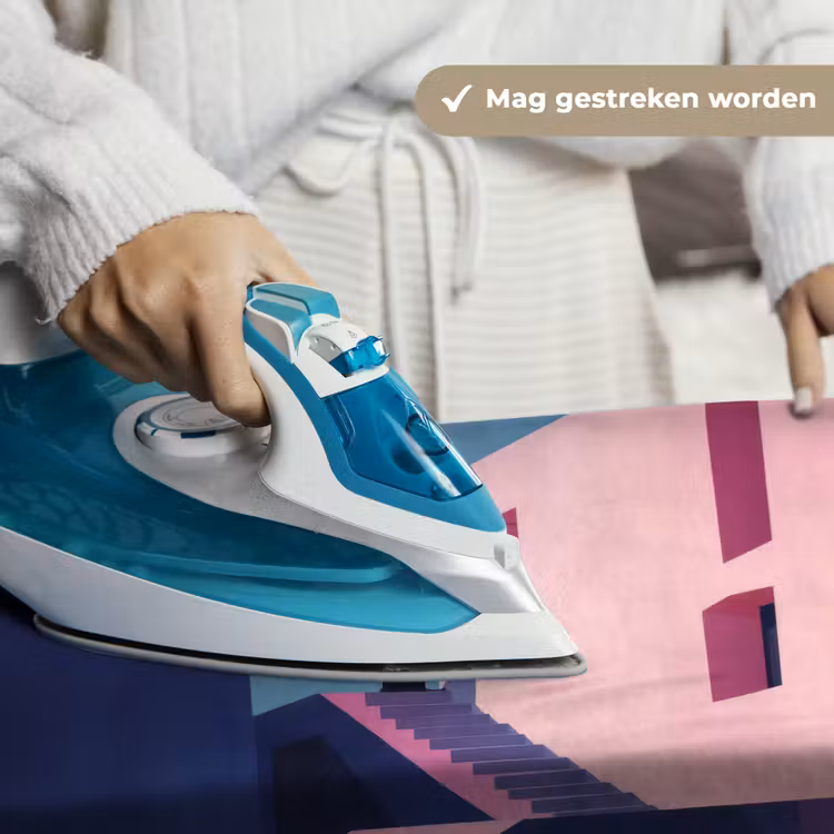 Kat - Trap - Gebouwen - Schaduwcontrasten Wandkleed katoen klein -sfeer9