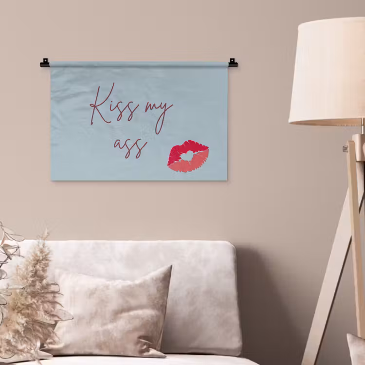 Kiss my ass - Lip - Blauw Wandkleed katoen klein -sfeer4