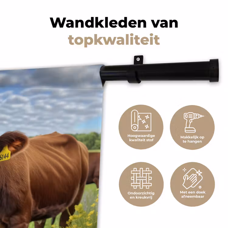 Koe - Weide - Bloemen Wandkleed katoen klein -sfeer2