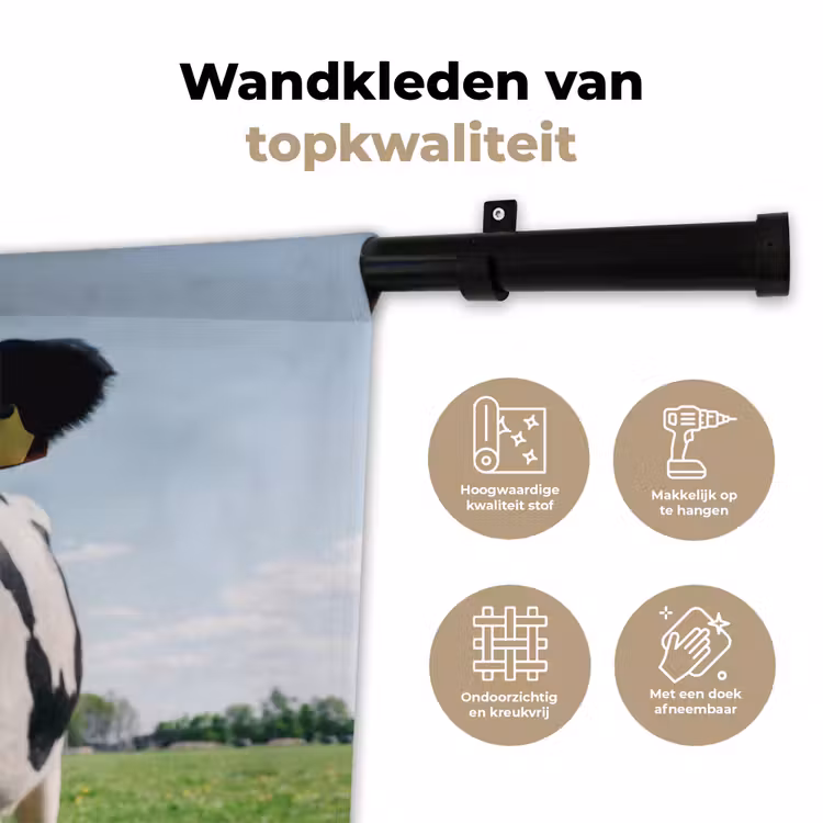 Koe - Weiland - Natuur - Dieren - Gras Wandkleed katoen klein -sfeer2
